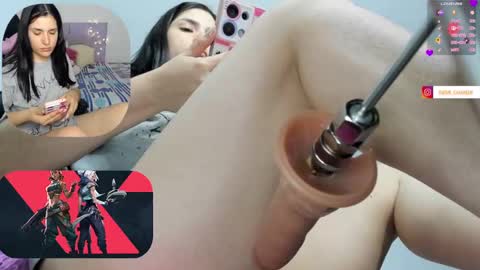 Snapshot of demi_chan chatting on 10.06.25 demiii online show from 10.06.25