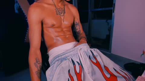 Snapshot of demonkush_ chatting on 01.16.25 DemonKush online show from 01.16.25