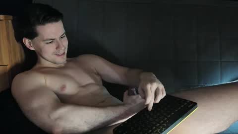 Snapshot of dennis_night chatting on 03.09.25 Den online show from 03.09.25