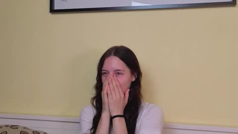 Snapshot of denniseforline chatting on 09.19.25 Olivia online show from 09.19.25