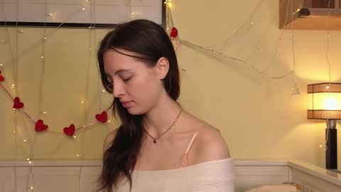Snapshot of denniseforline chatting on 10.17.25 Olivia online show from 10.17.25