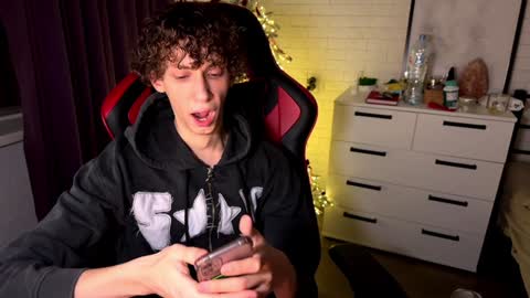 Snapshot of denobluora chatting on 12.14.24 Jasper online show from 12.14.24