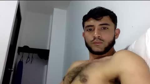 Snapshot of derek_smiith chatting on 11.17.25 Derek smiith online show from 11.17.25