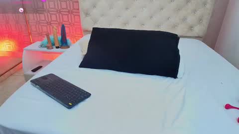 Derieri D online show from 03.08.25