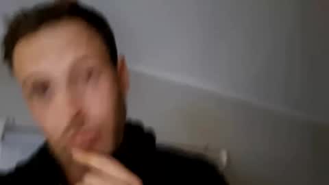 Snapshot of derricklapp814 chatting on 11.02.25 derricklapp814 online show from 11.02.25