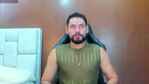 Snapshot of derrybigger_cm chatting on 10.20.25 DerryBigger CM online show from 10.20.25