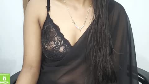 Snapshot of desicoupleshow chatting on 01.28.25 Eva and Adam online show from 01.28.25