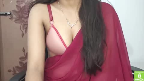 Snapshot of desicoupleshow chatting on 02.12.25 Eva and Adam online show from 02.12.25