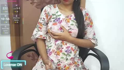 Snapshot of desicoupleshow chatting on 03.12.25 Eva and Adam online show from 03.12.25