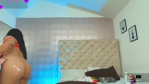 Sara Desire online show from 01.20.25