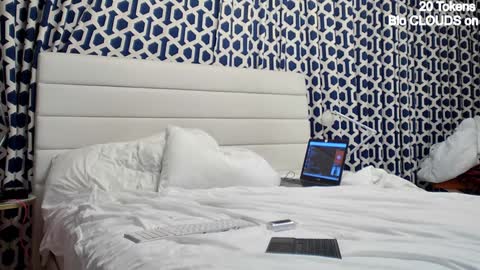 Snapshot of desiriabledesiri chatting on 12.12.24 Ryley Rydes online show from 12.12.24