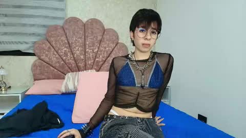 Axel online show from 12.05.25