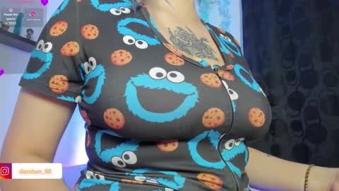 Snapshot of destiny14_ chatting on 10.15.25 Dani online show from 10.15.25