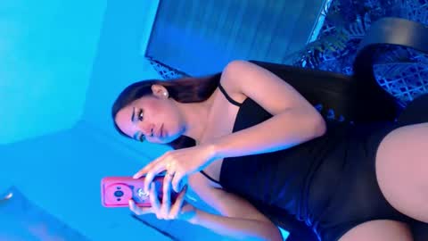 Snapshot of destinyrosexxx chatting on 01.10.25 Chelsea online show from 01.10.25