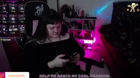 Snapshot of destroyall420 chatting on 11.01.25 Lola Bdsm and fries online show from 11.01.25