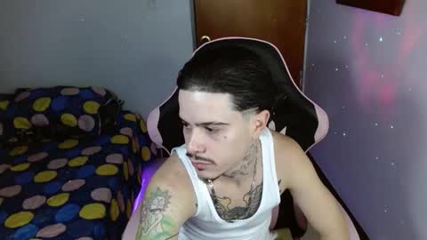 Snapshot of deymon_420 chatting on 12.04.25 Deymon online show from 12.04.25