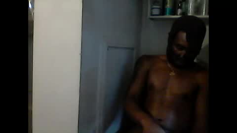 Snapshot of dhbbc454336 chatting on 10.12.25 Marcus D-von Steel as the raunchy ass sniffer thrill me with your online show from 10.12.25