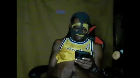 Snapshot of dhbbc454336 chatting on 10.19.25 Marcus D-von Steel as the raunchy ass sniffer thrill me with your online show from 10.19.25