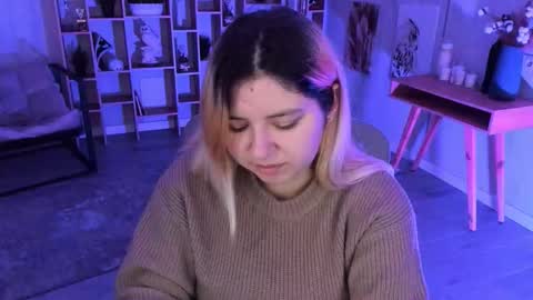 Snapshot of diaangell chatting on 10.18.25 Dia online show from 10.18.25
