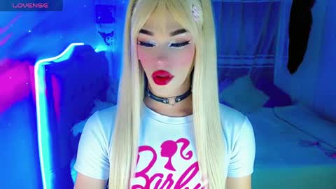 Snapshot of diamond_hott1 chatting on 12.18.24 AmayaGirl online show from 12.18.24