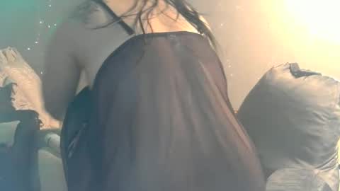 Snapshot of diamondshadows chatting on 03.05.25 Diamonds online show from 03.05.25