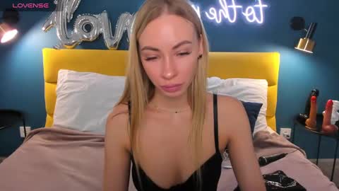 Snapshot of diana_garrett chatting on 03.02.25 Diana  online show from 03.02.25