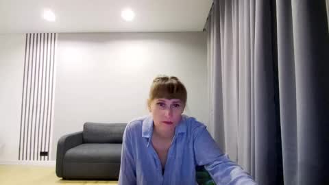 Snapshot of diana_meridor chatting on 12.20.24 diana_meridor online show from 12.20.24