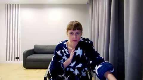 Snapshot of diana_meridor chatting on 12.28.24 diana_meridor online show from 12.28.24