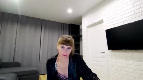 Snapshot of diana_meridor chatting on 09.30.25 diana_meridor online show from 09.30.25
