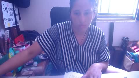 Snapshot of diana_rogu chatting on 09.25.25 diana_rogu online show from 09.25.25
