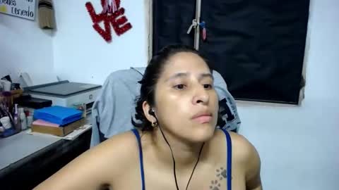 Snapshot of diana_rogu chatting on 10.15.25 diana_rogu online show from 10.15.25