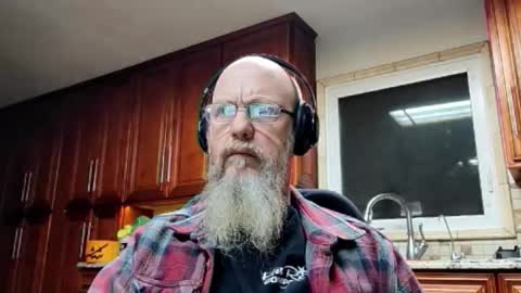 Snapshot of dick_feelsgood chatting on 10.23.25 Dick Feelsgood online show from 10.23.25