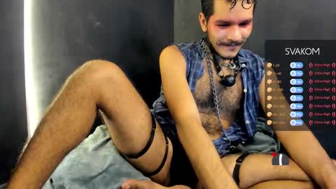 Snapshot of diemond_latinx98 chatting on 09.15.25 diemond_latinx98 online show from 09.15.25