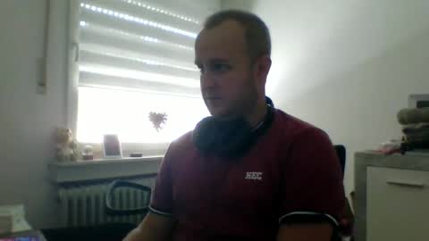 Snapshot of dienummer10 chatting on 10.24.25 dienummer10 online show from 10.24.25