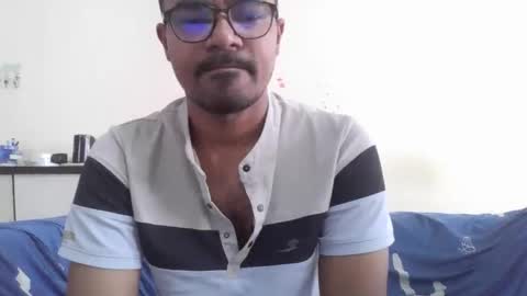 Snapshot of dilip_09 chatting on 10.27.25 dilip_09 online show from 10.27.25