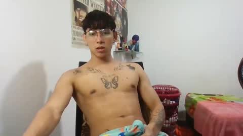 Snapshot of dillom420 chatting on 01.15.25 dillom420 online show from 01.15.25