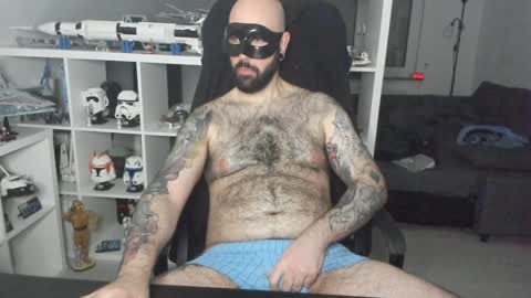 Snapshot of dirtybalws chatting on 01.15.25 Robert online show from 01.15.25