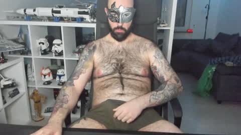 Snapshot of dirtybalws chatting on 02.08.25 Robert online show from 02.08.25