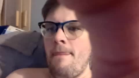 Snapshot of dirtydogsday chatting on 02.11.25 Dirtydog online show from 02.11.25