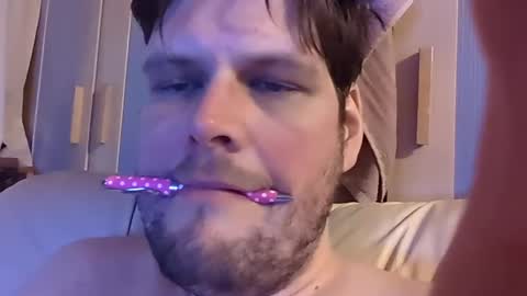 Snapshot of dirtydogsday chatting on 02.20.25 Dirtydog online show from 02.20.25