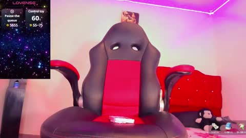 Naomy  online show from 01.26.25