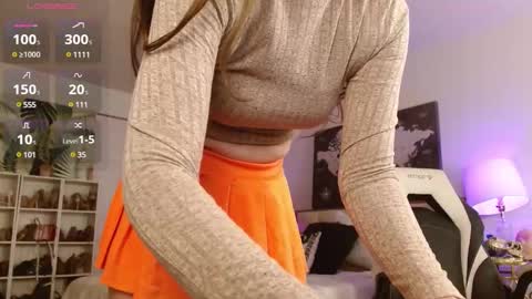 Snapshot of dirtylilsusie chatting on 03.09.25 Susie   online show from 03.09.25