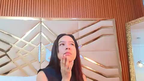 Snapshot of dirtylittleslutt_ chatting on 02.23.25 Nemesis online show from 02.23.25