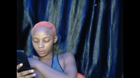 Snapshot of dirtyxxslut chatting on 09.20.25 dirtyxxslut online show from 09.20.25