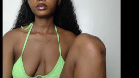 Snapshot of dirtyxxslut chatting on 10.25.25 dirtyxxslut online show from 10.25.25