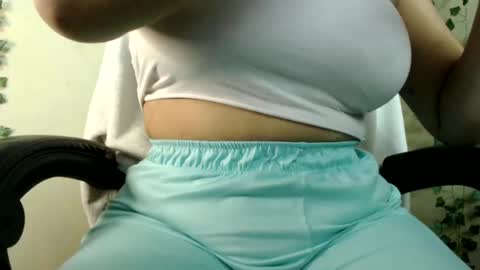 Snapshot of divadirty chatting on 12.07.24 Mari online show from 12.07.24