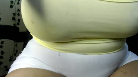 Snapshot of divadirty chatting on 12.21.24 Mari online show from 12.21.24