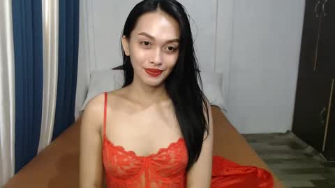 Snapshot of divina_graciaxx chatting on 12.13.24 DIVINA online show from 12.13.24