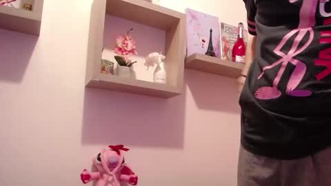 Snapshot of dlacarra chatting on 11.16.25 David Lucky 13 online show from 11.16.25