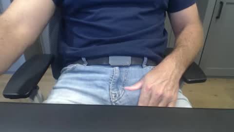 Snapshot of dlincoln69 chatting on 11.03.25 dlincoln69 online show from 11.03.25